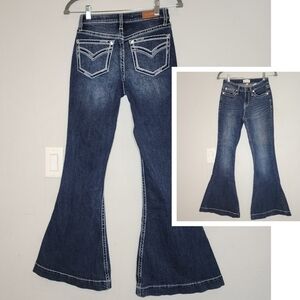 Shyanne Flare Embroidered Pocket Medium Wash Jeans Size 25 Short